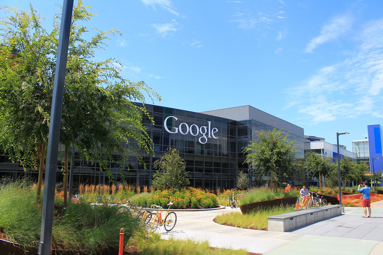 GOOGLE Scraps In-House VPN Service
